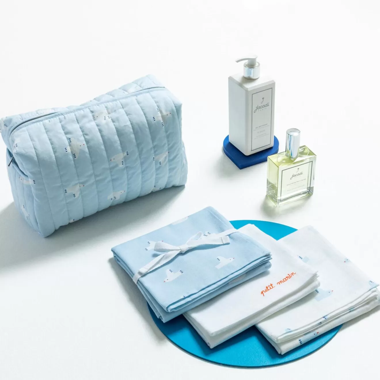 Jacadi Bibs And Swaddling Cloths | Set of 3 swaddling cloths